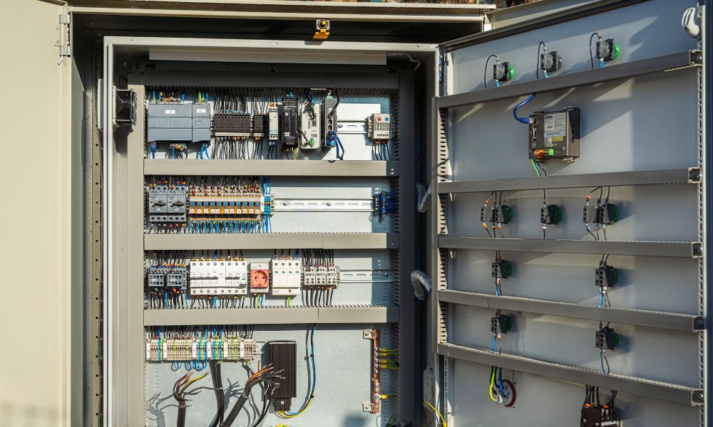 7 Signs Your Industrial Control Panel Needs Replacing